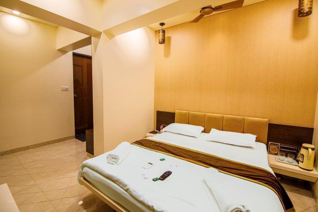 La Hotel Metro Near Bkc Mumbai Luaran gambar