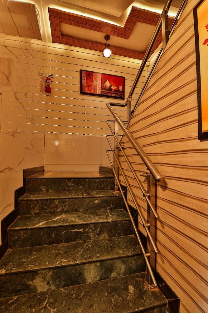 La Hotel Metro Near Bkc Mumbai Luaran gambar