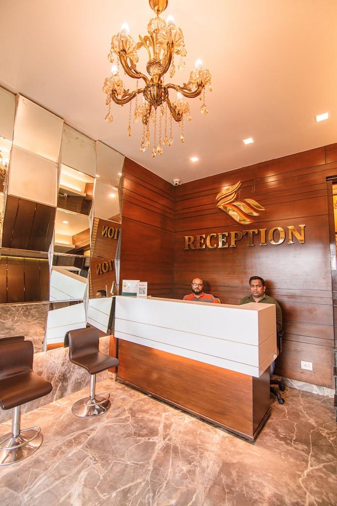 La Hotel Metro Near Bkc Mumbai Luaran gambar