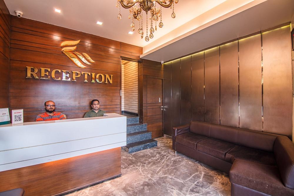 La Hotel Metro Near Bkc Mumbai Luaran gambar