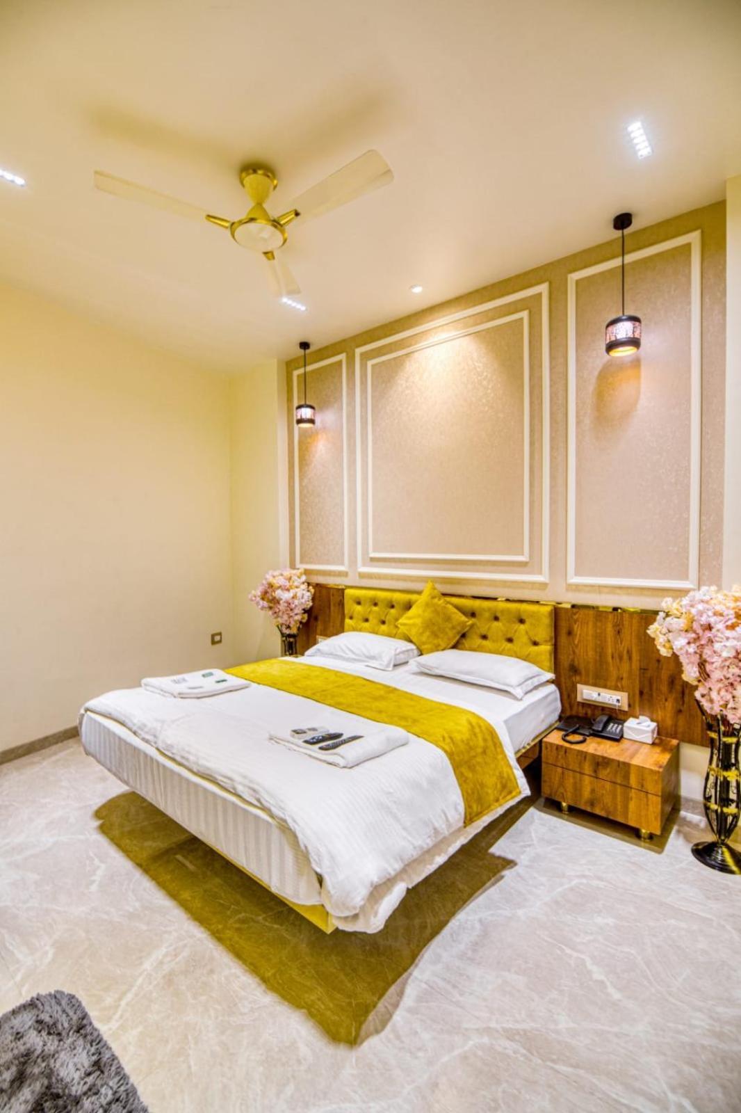 La Hotel Metro Near Bkc Mumbai Luaran gambar