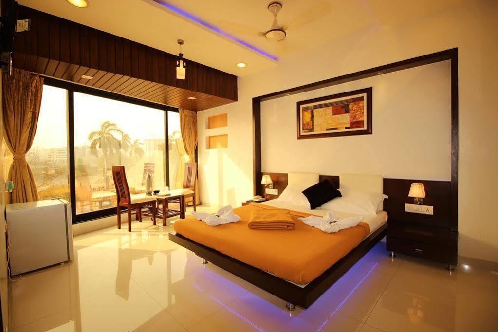 La Hotel Metro Near Bkc Mumbai Luaran gambar
